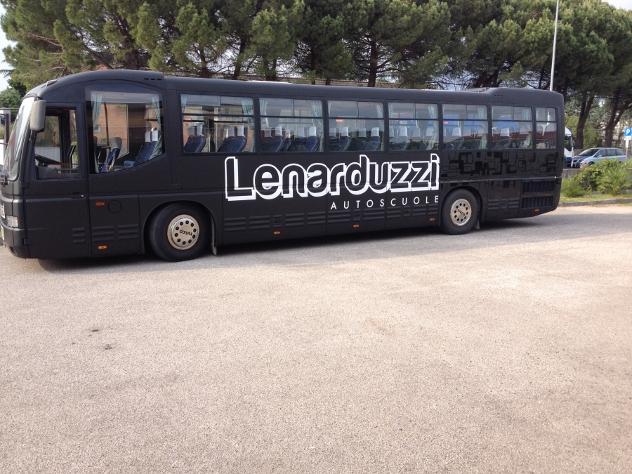 decorazione bus Lenarduzzi